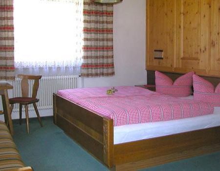 Berghaus Maria Bed & Breakfast เพทท์นอย อัม อาร์ลแบร์ก ภายนอก รูปภาพ