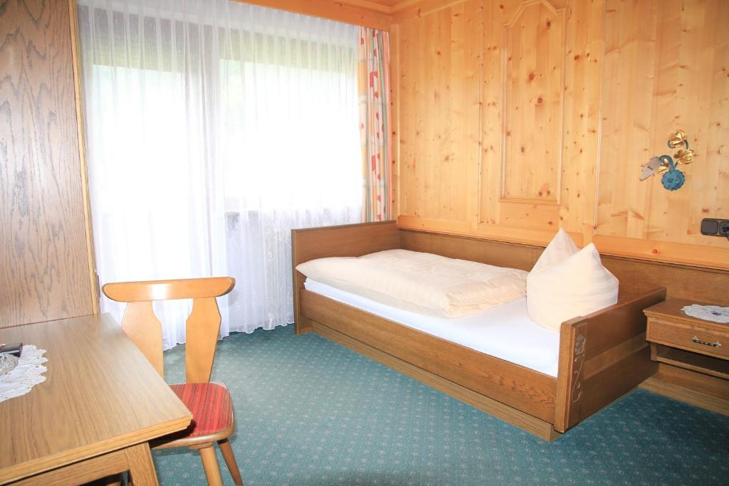 Berghaus Maria Bed & Breakfast เพทท์นอย อัม อาร์ลแบร์ก ห้อง รูปภาพ
