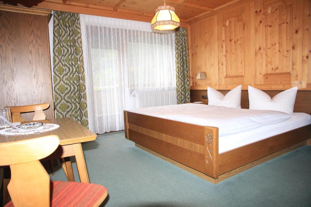 Berghaus Maria Bed & Breakfast เพทท์นอย อัม อาร์ลแบร์ก ห้อง รูปภาพ
