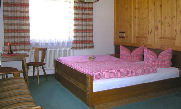 Berghaus Maria Bed & Breakfast เพทท์นอย อัม อาร์ลแบร์ก ห้อง รูปภาพ